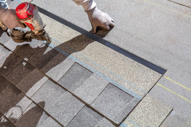 Best Roof Maintenance Services  in Fox Crossing, WI
